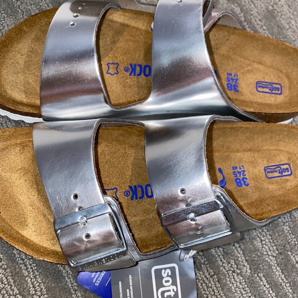 BRAND NEW W TAGS Size 7.5  silver birkenstock